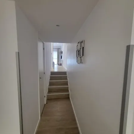 The Blue Nest 아파트 기욘